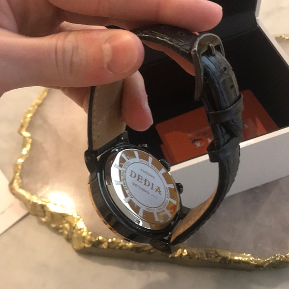 DEDIA Diamond 💎 Swiss Watch (RETAIL: $2,950) - Picture 6 of 7